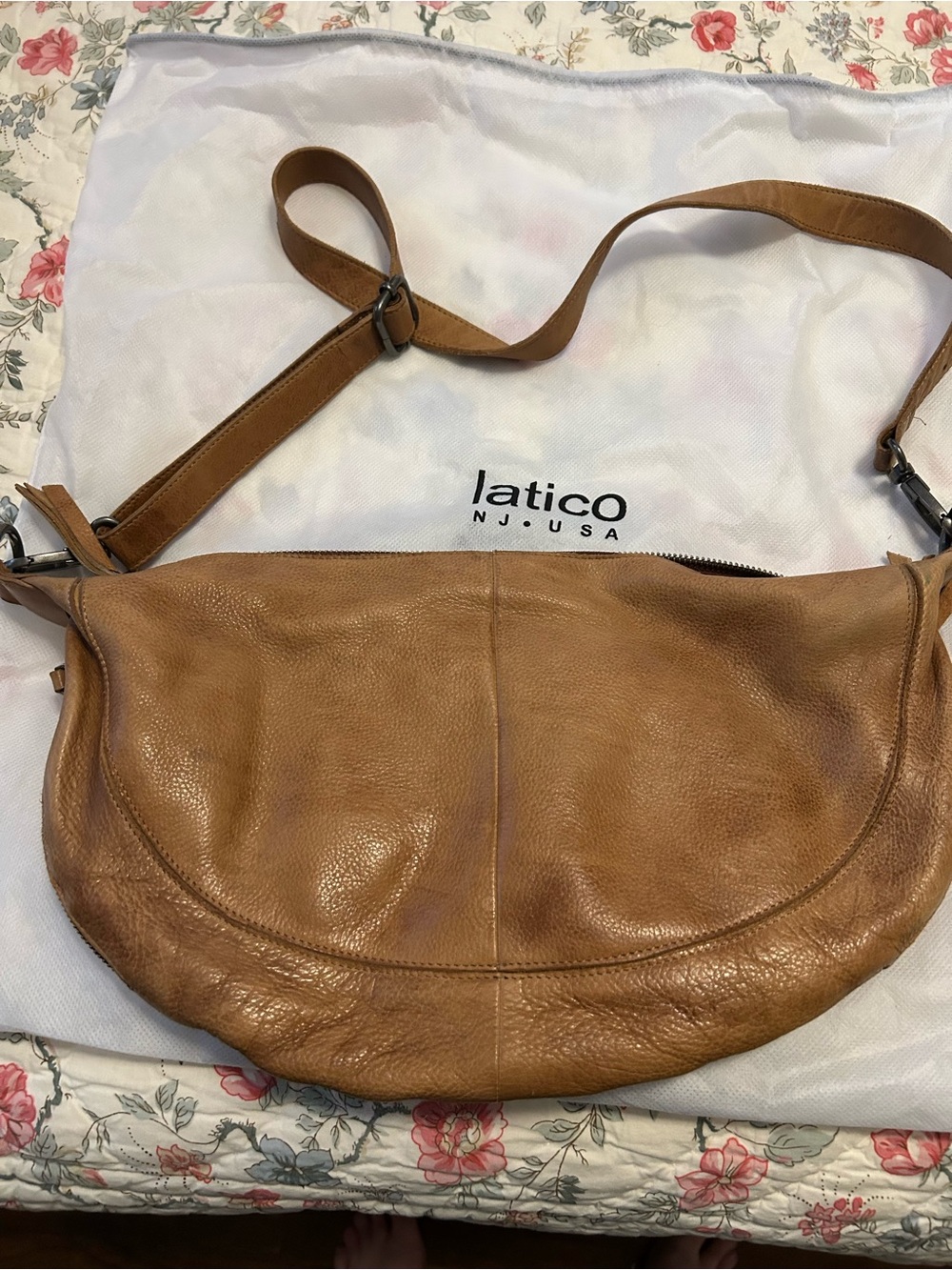 Latico Cognac Leather Callie Crossbody Shoulder Bag - Picture 2 of 7